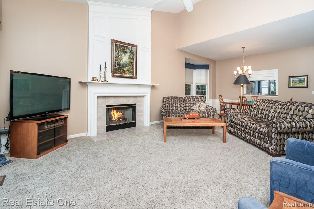 1904 Dunham Drive Unit: 12