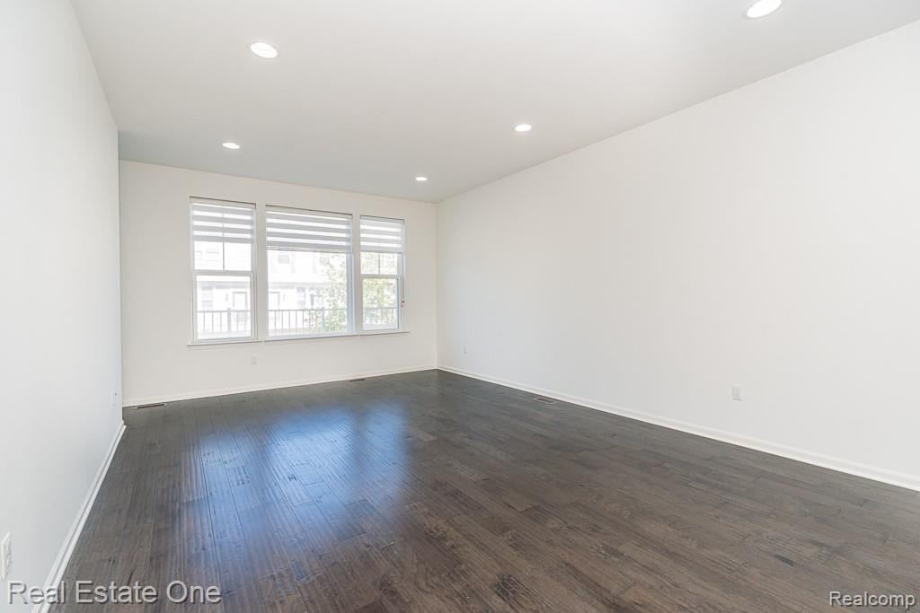 4637 BRADLEY Circle