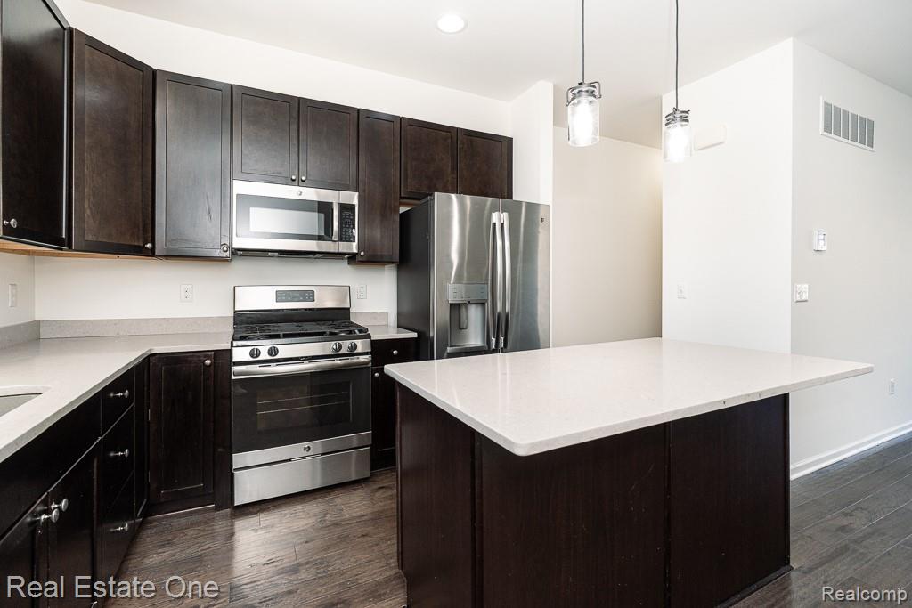 4637 BRADLEY Circle