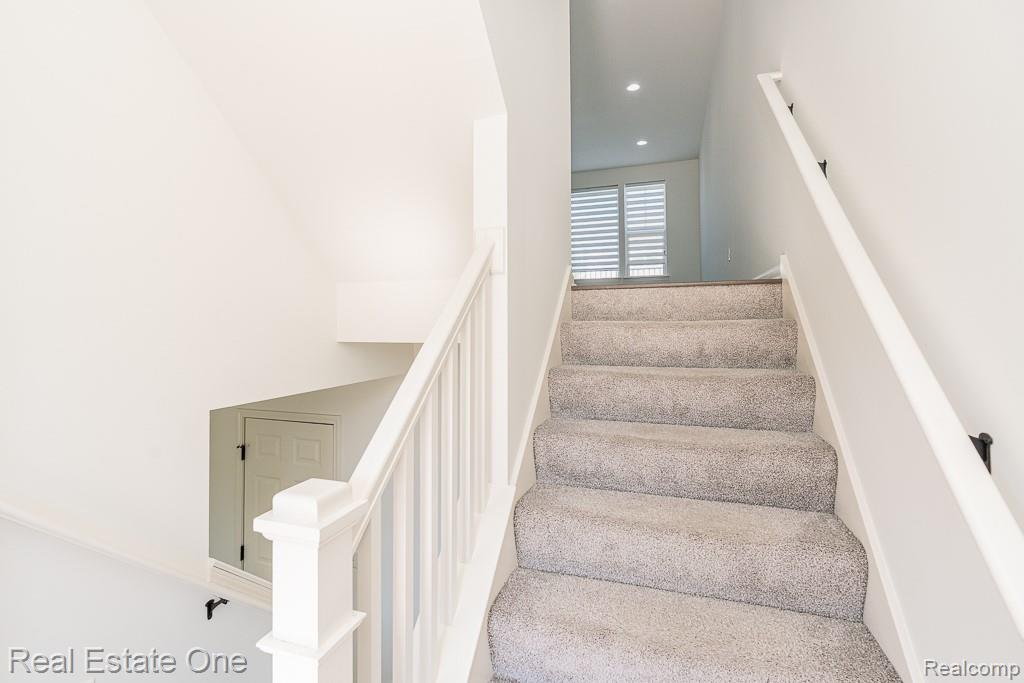 4637 BRADLEY Circle