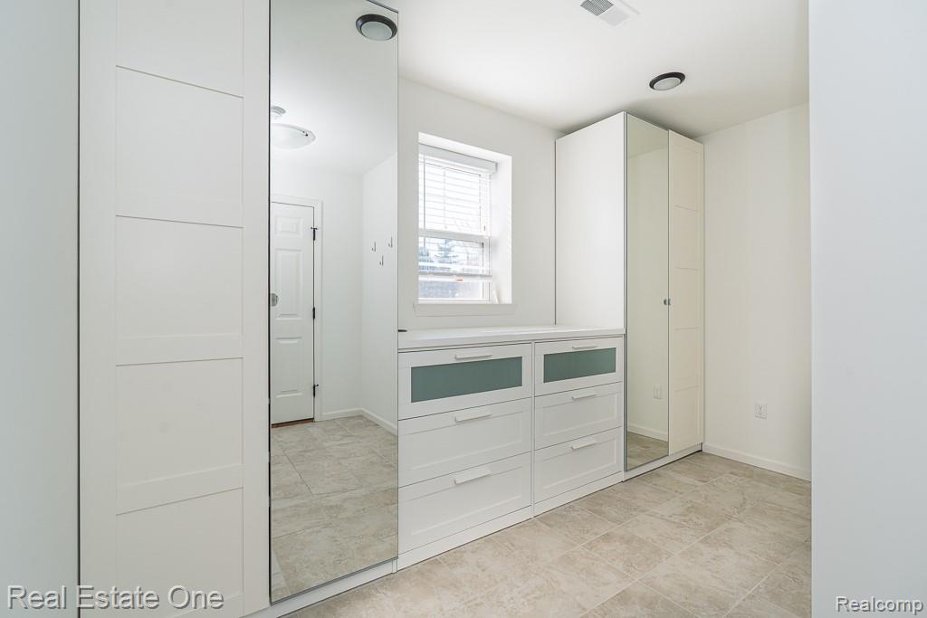 4637 BRADLEY Circle
