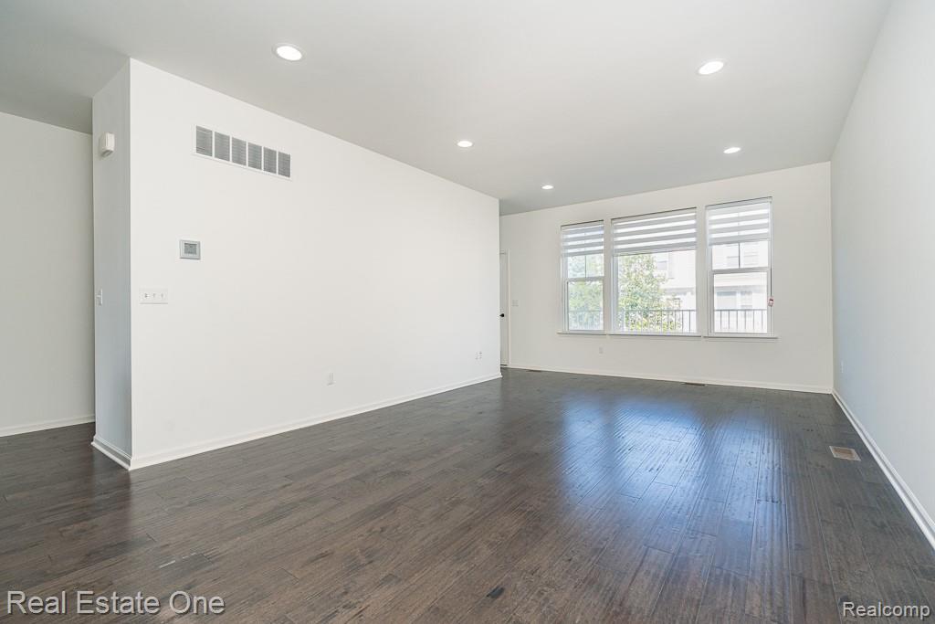 4637 BRADLEY Circle