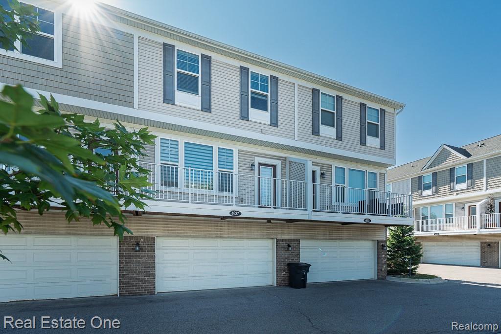 4637 BRADLEY Circle