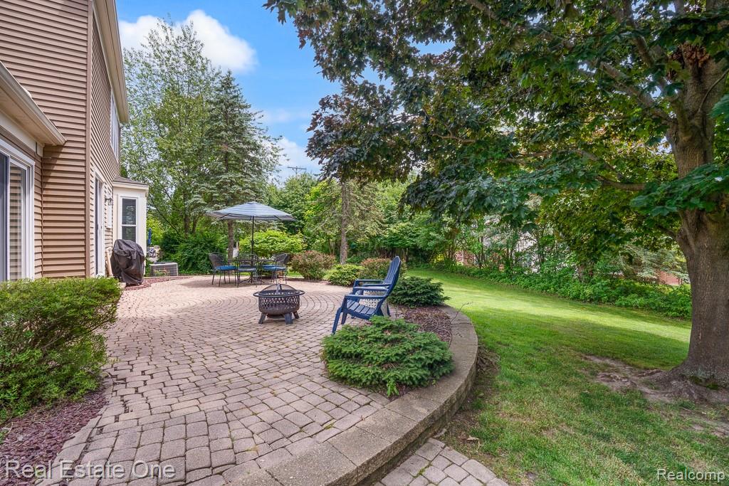 606 Whitney Drive