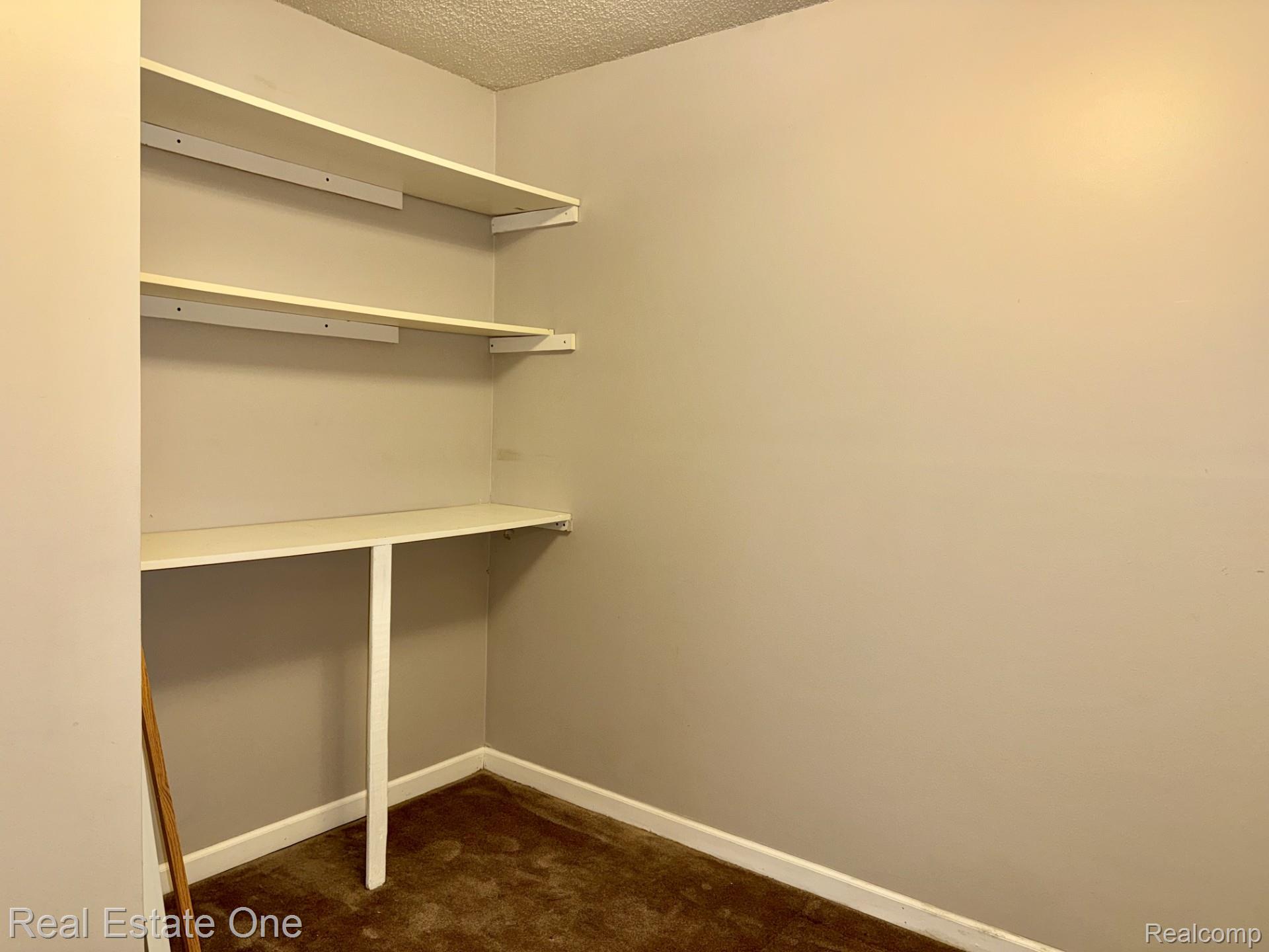 5096 Harbor Oak Drive Unit: 31