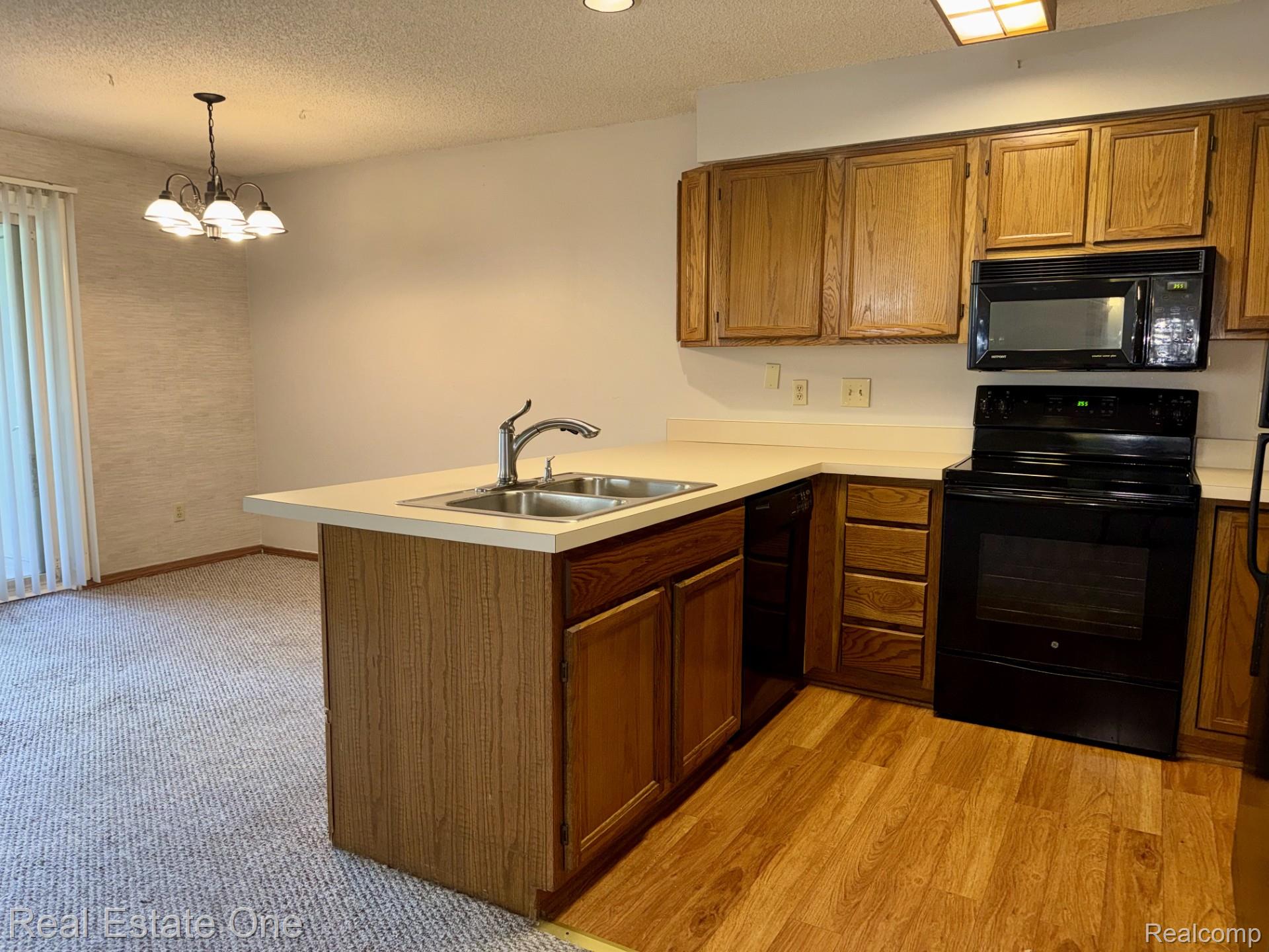 5096 Harbor Oak Drive Unit: 31