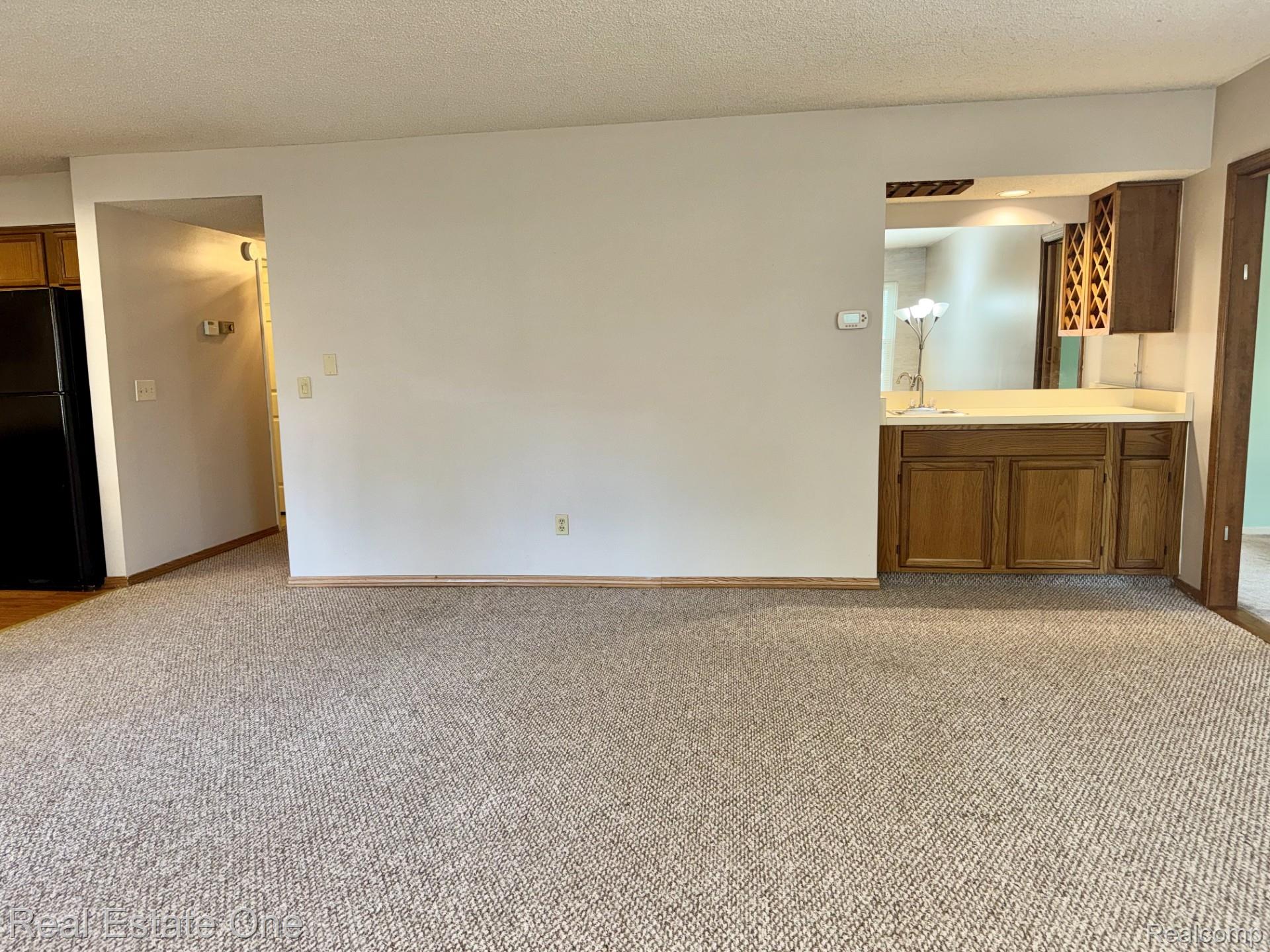 5096 Harbor Oak Drive Unit: 31