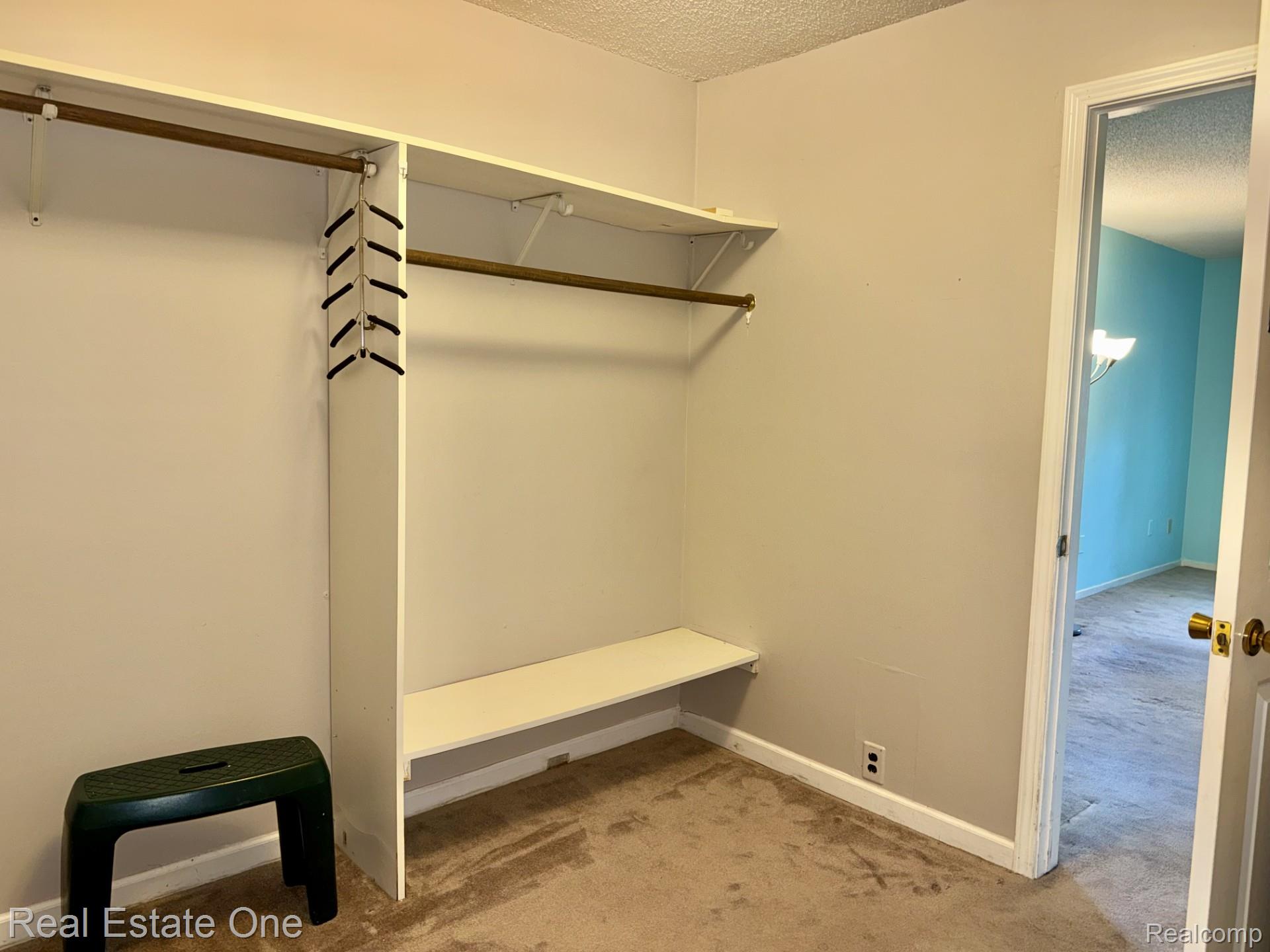 5096 Harbor Oak Drive Unit: 31
