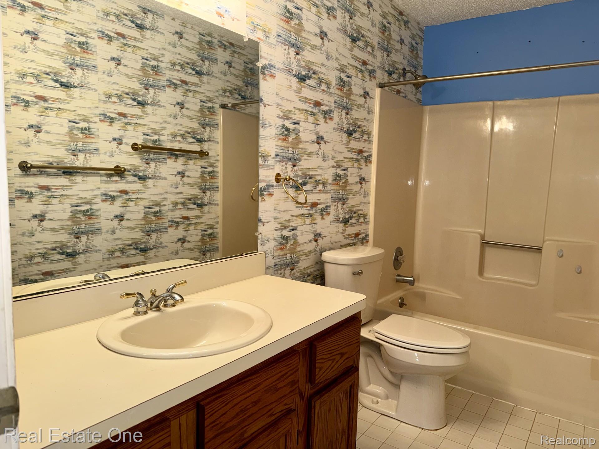 5096 Harbor Oak Drive Unit: 31