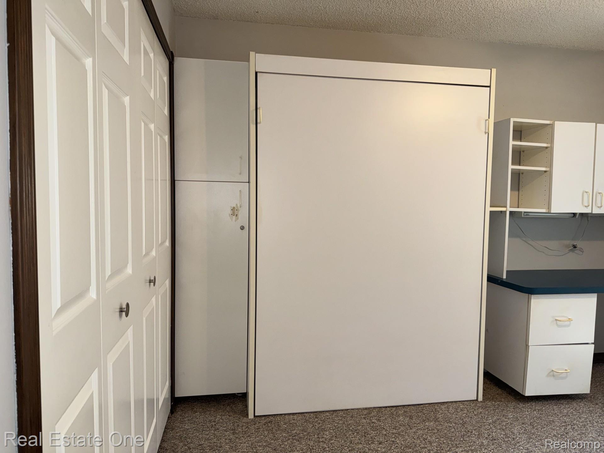 5096 Harbor Oak Drive Unit: 31