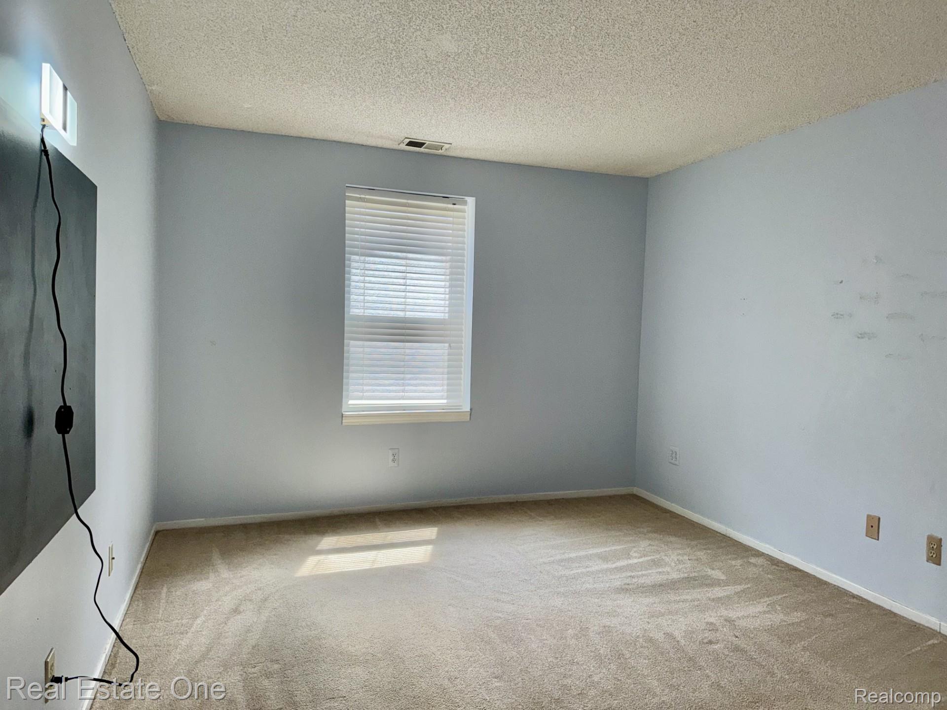 5096 Harbor Oak Drive Unit: 31