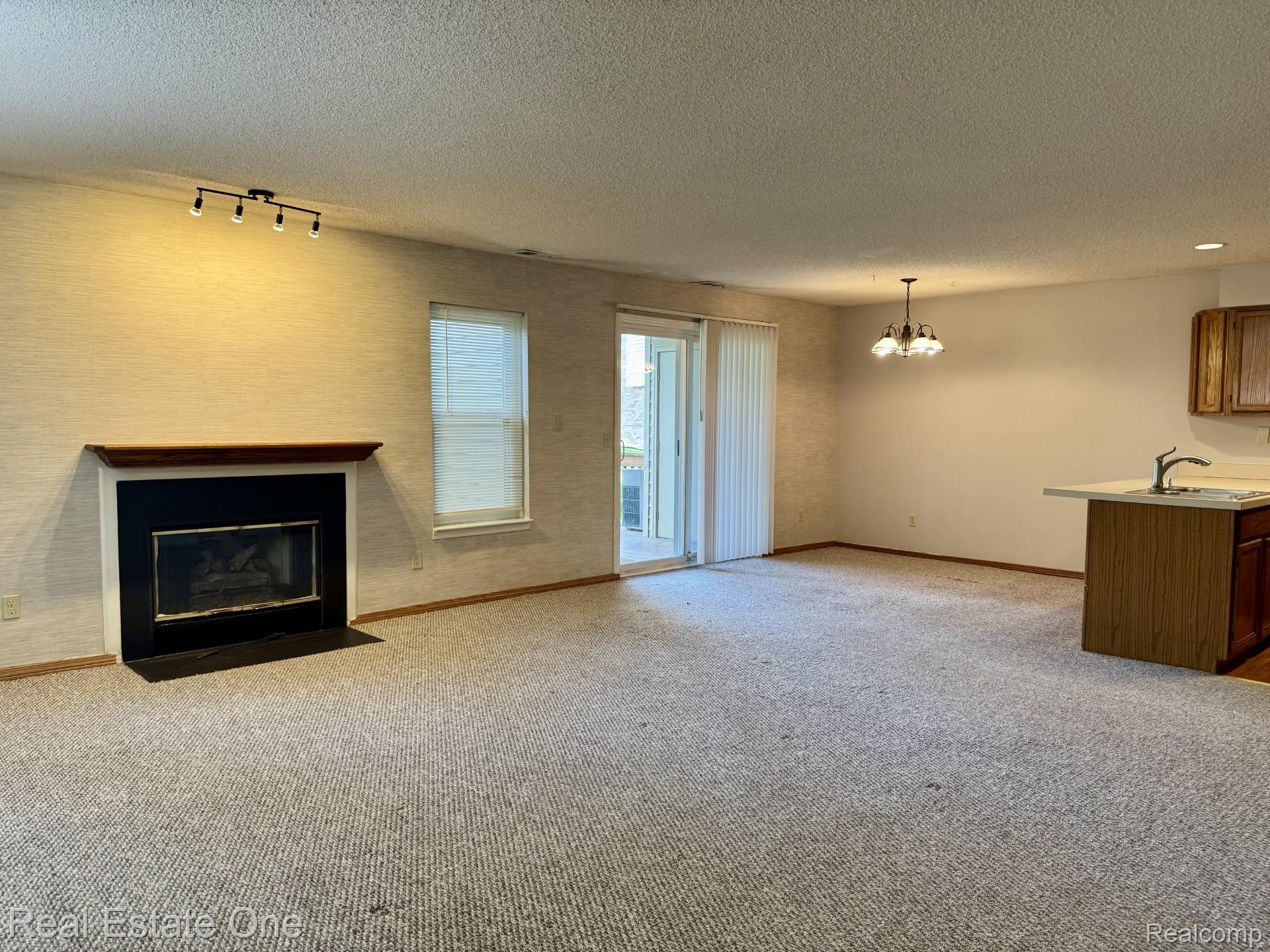 5096 Harbor Oak Drive Unit: 31