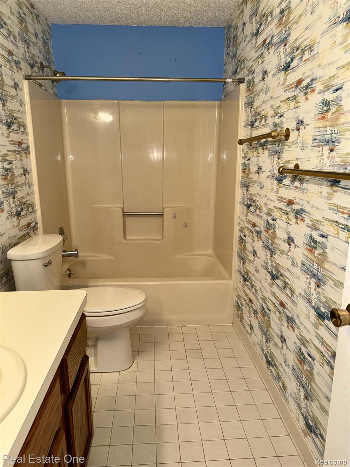 5096 Harbor Oak Drive Unit: 31