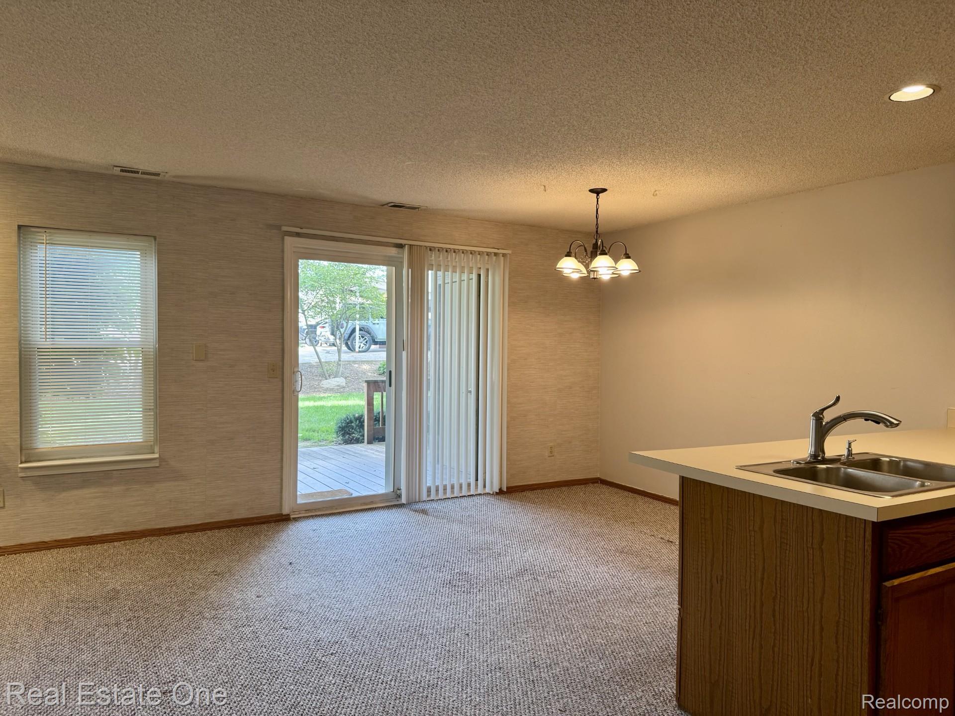 5096 Harbor Oak Drive Unit: 31