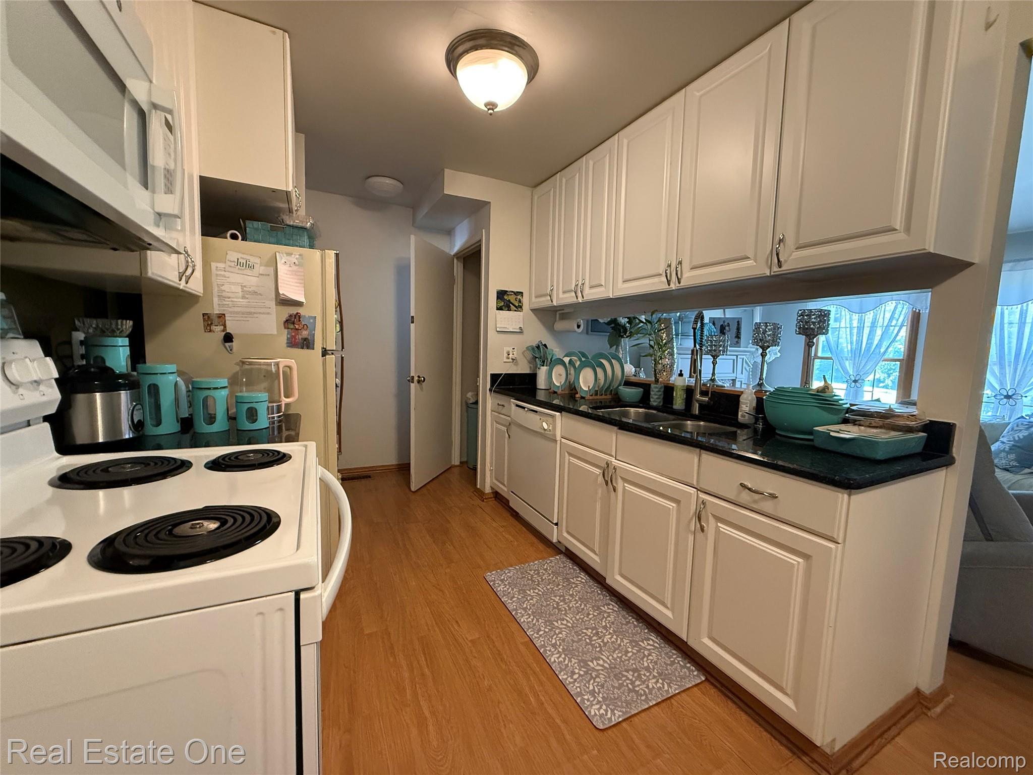 2768 Glenbridge Court