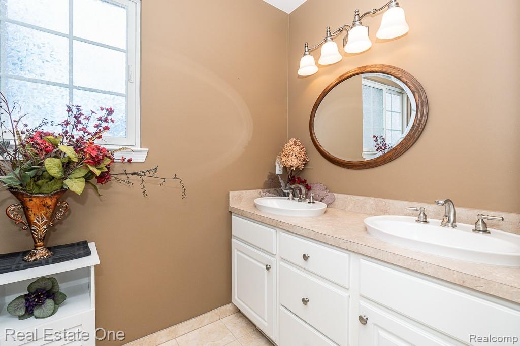 2691 Fox Cove