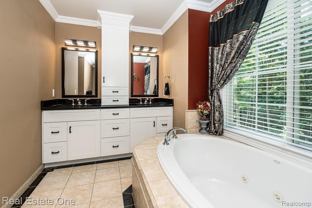 2691 Fox Cove