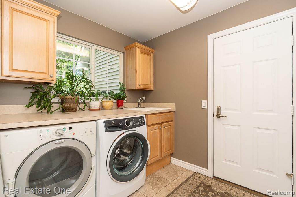 2691 Fox Cove