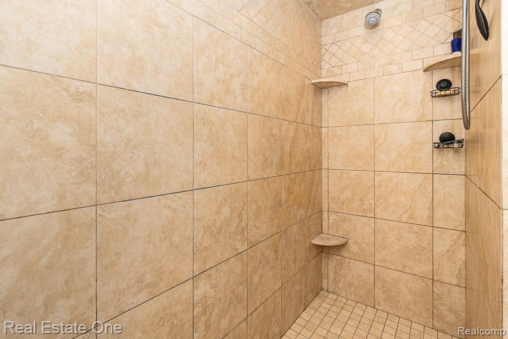 2691 Fox Cove