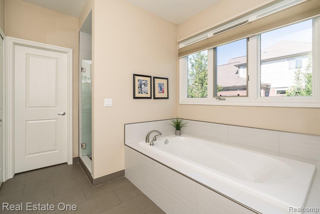 1067 Newgate Court