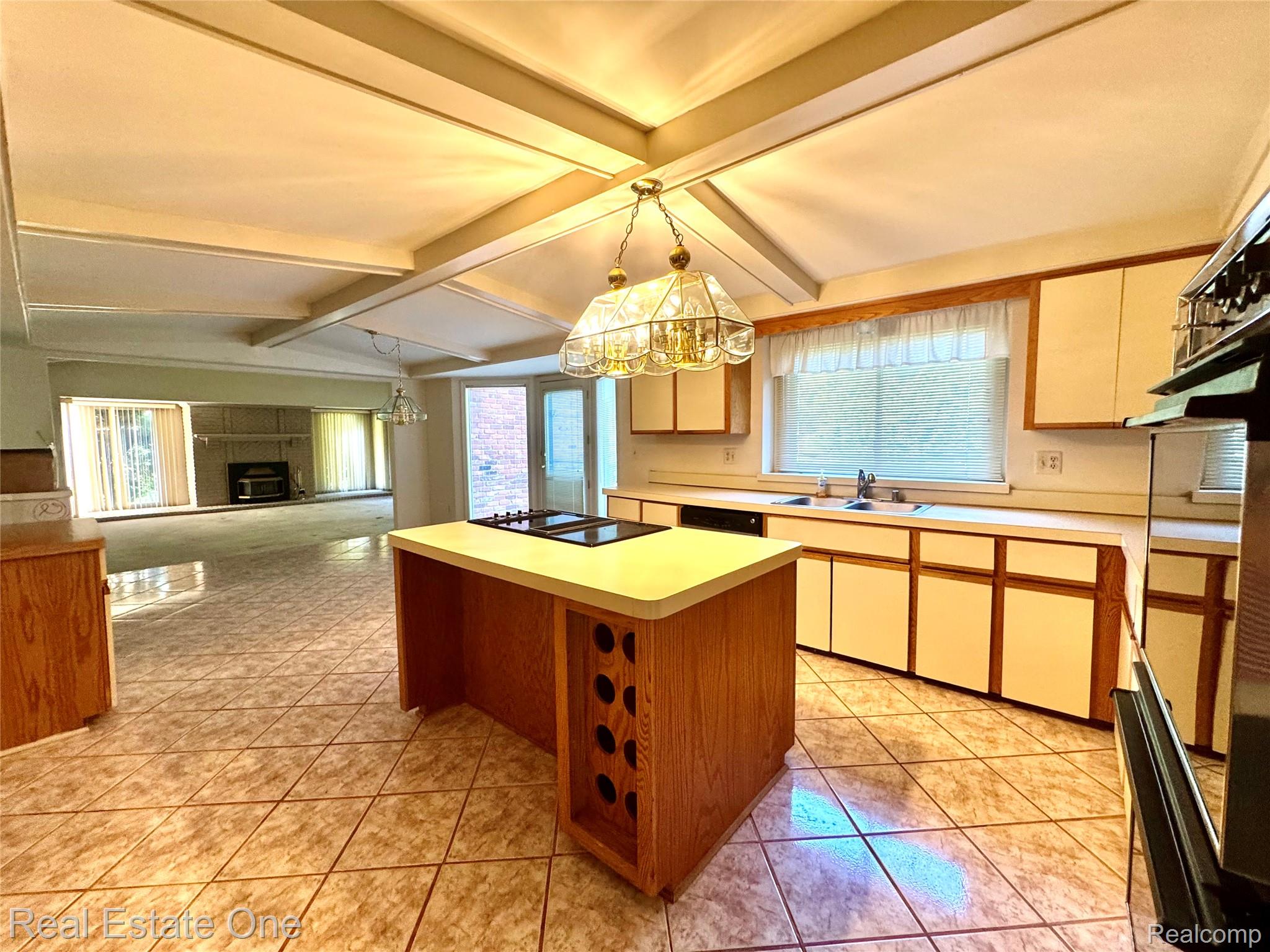 1752 White Water Drive
