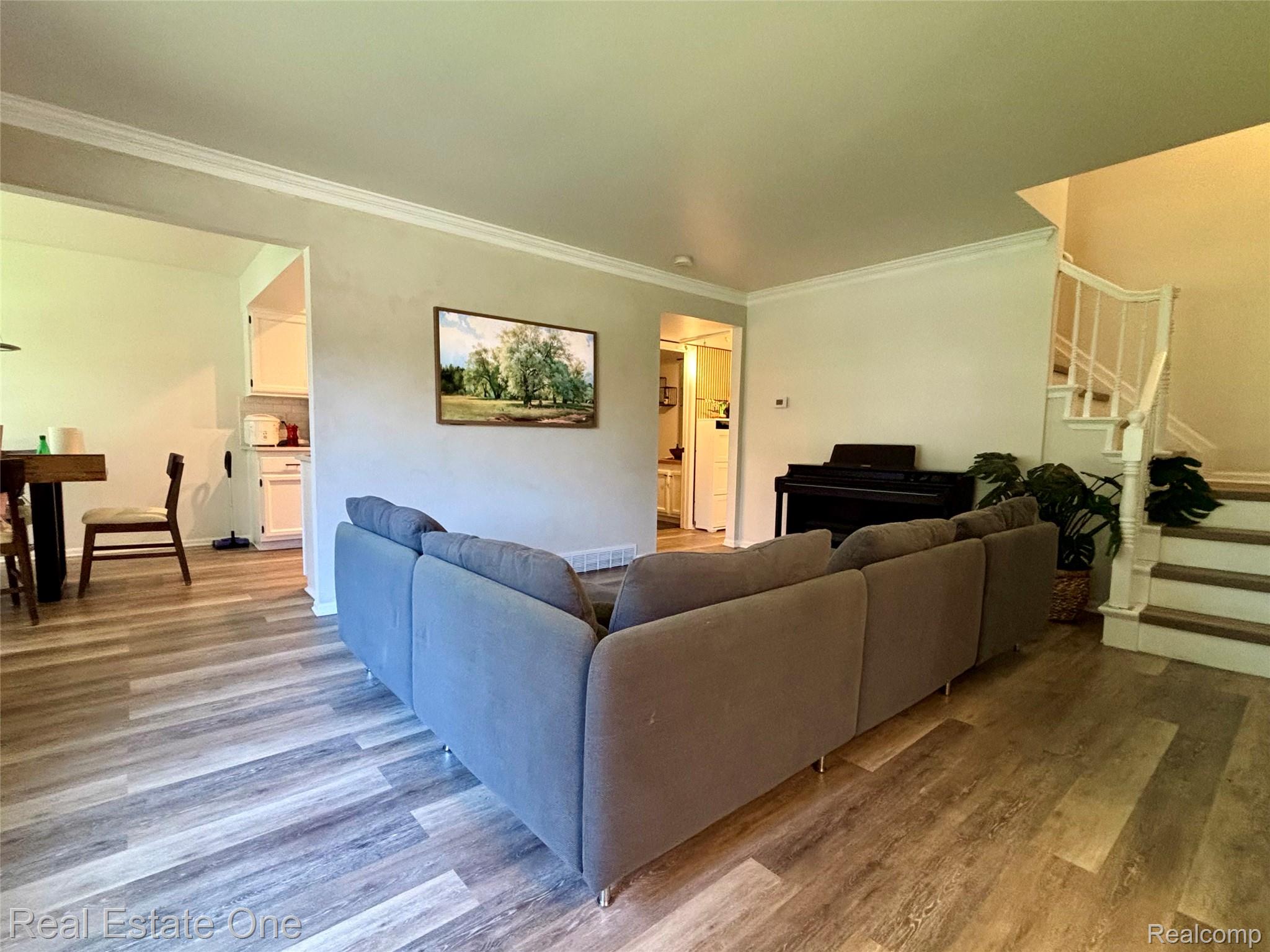 66 Meadow Wood Drive