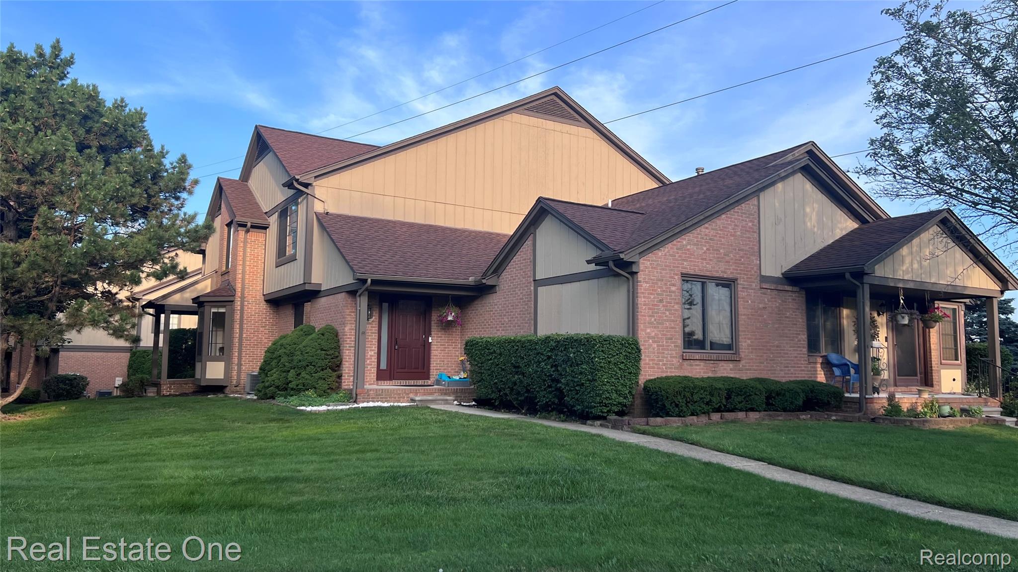 66 Meadow Wood Drive