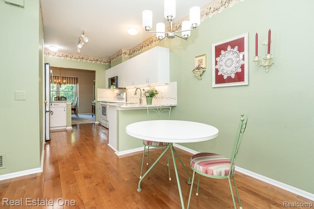 5936 Creekside Drive Unit: 87