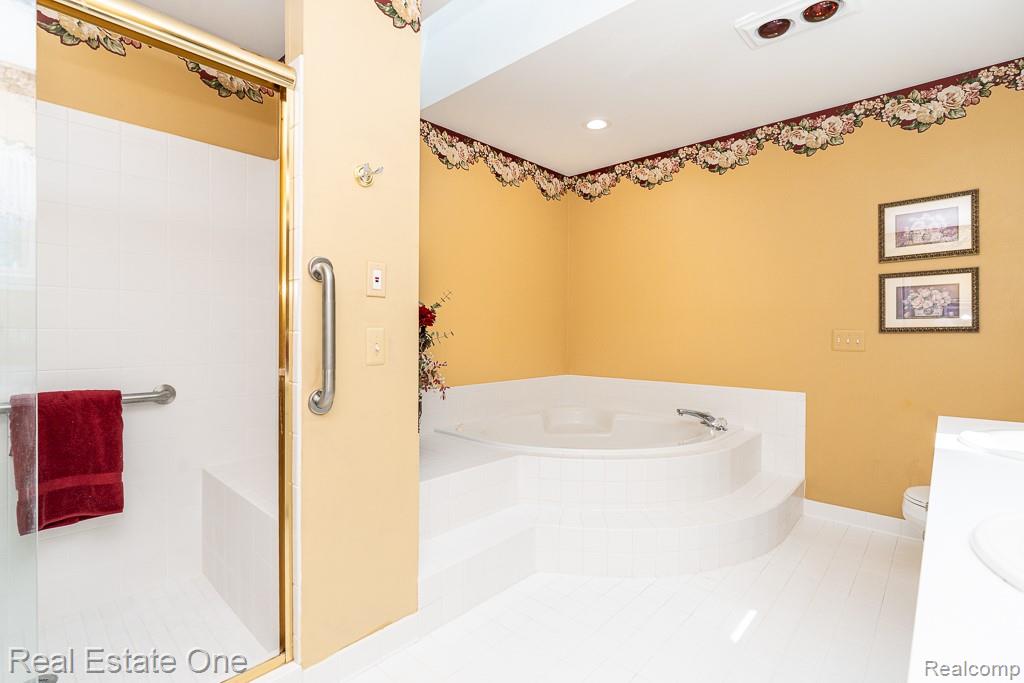 5936 Creekside Drive Unit: 87