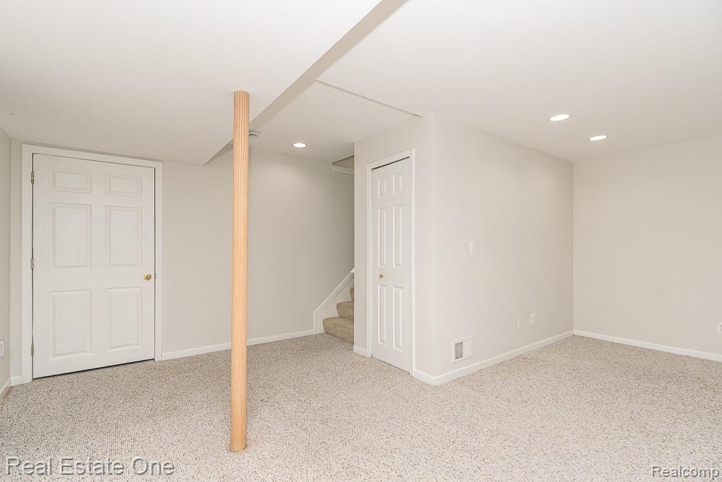 5936 Creekside Drive Unit: 87