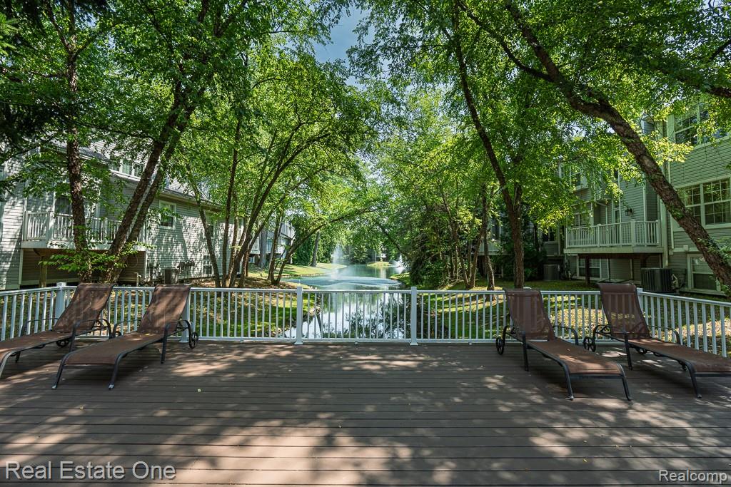 5936 Creekside Drive Unit: 87