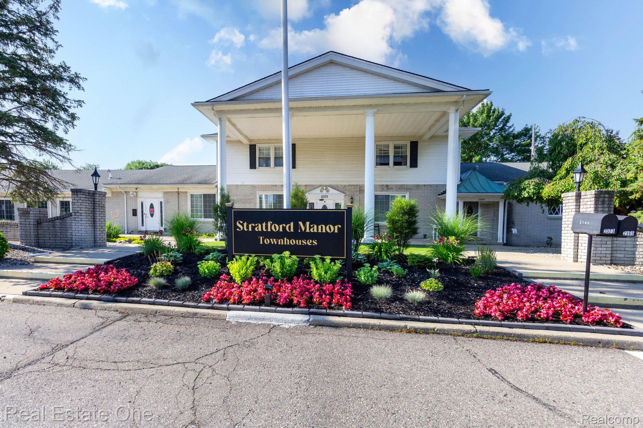 111 MANOR Way