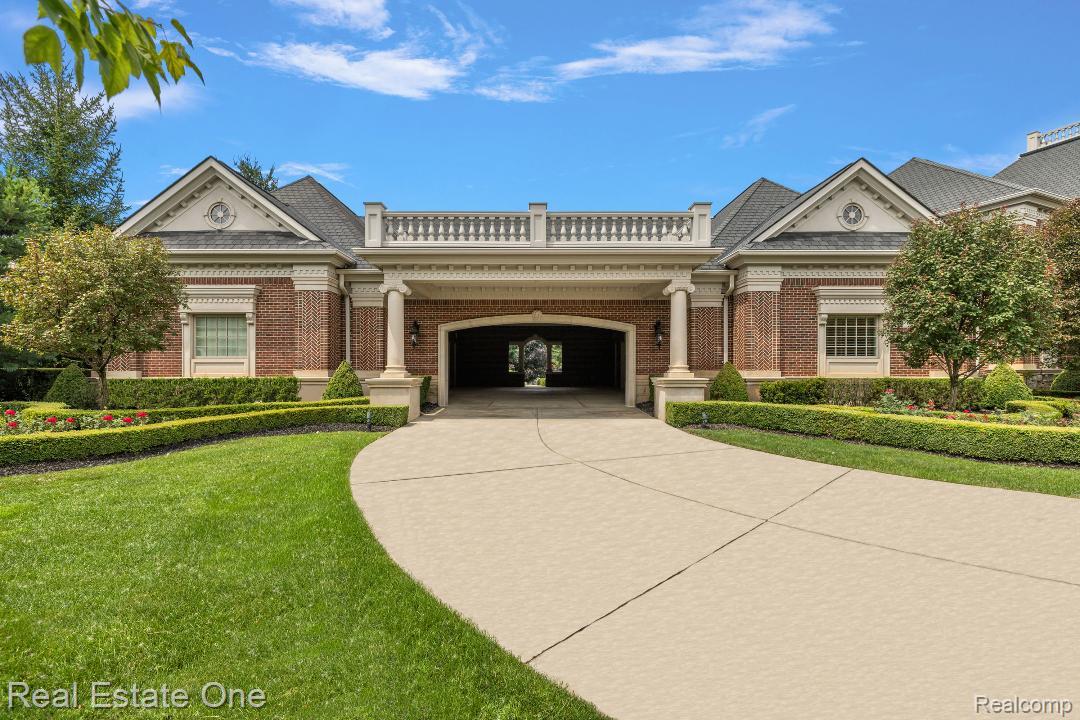 5250 Orchard Ridge Drive