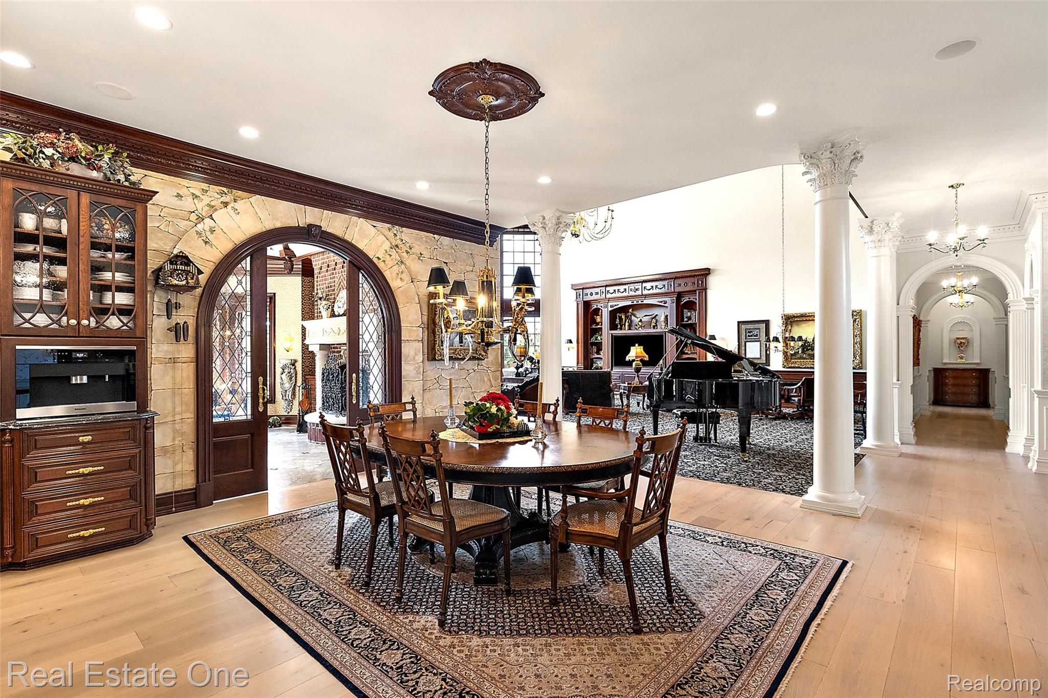 5250 Orchard Ridge Drive