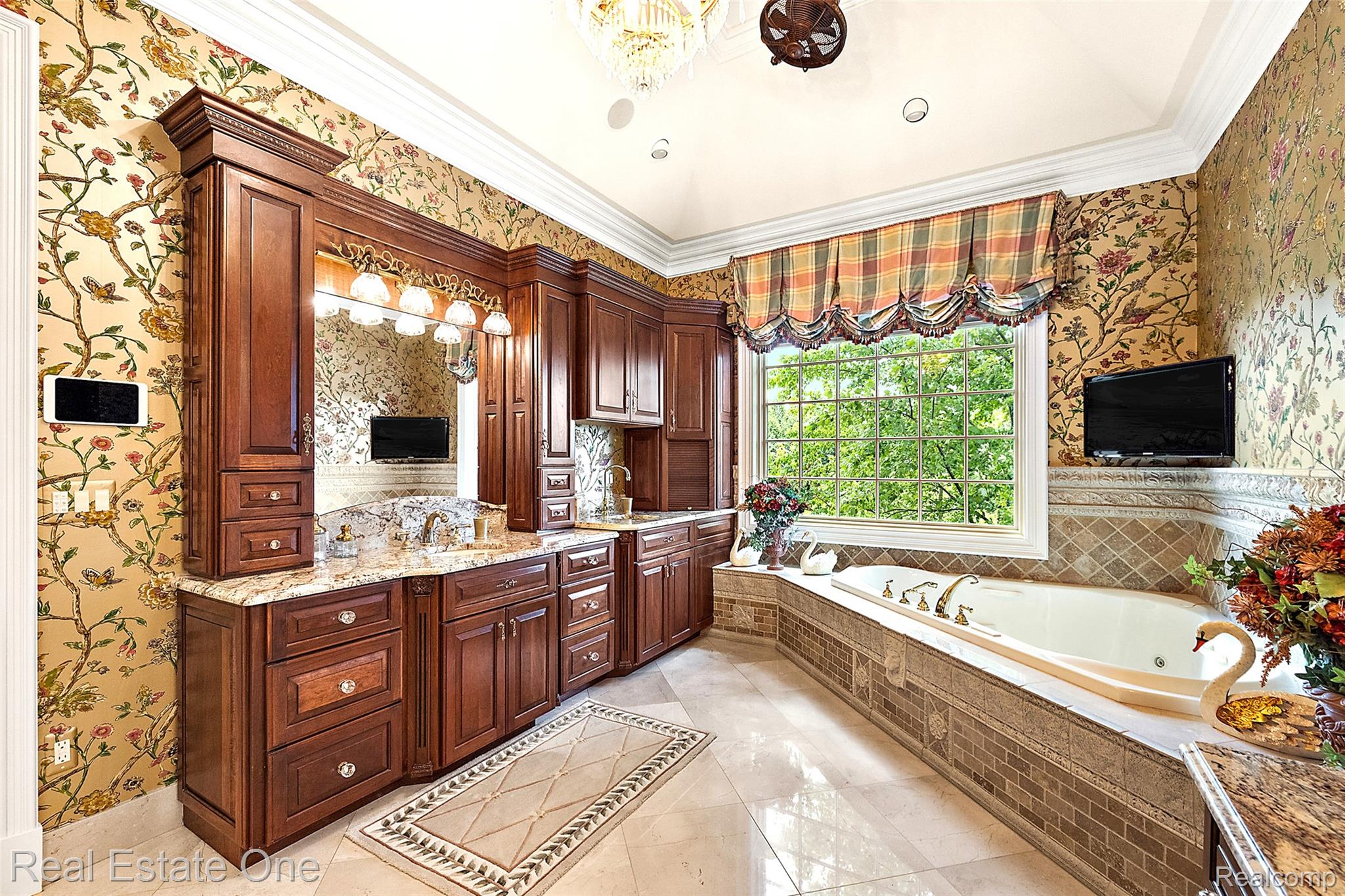 5250 Orchard Ridge Drive