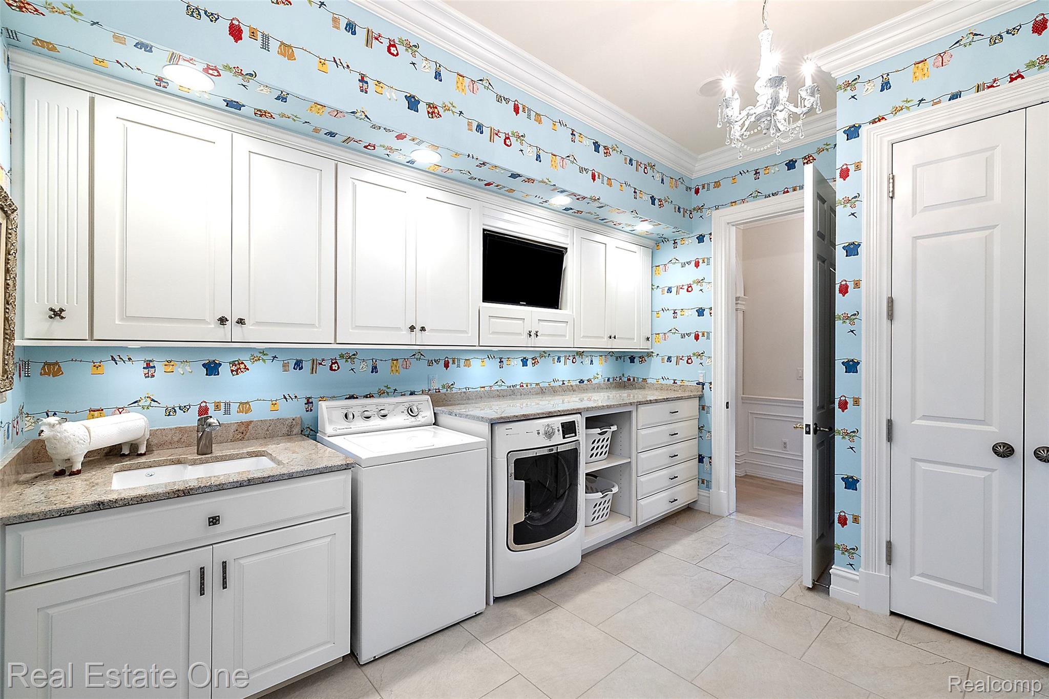 5250 Orchard Ridge Drive