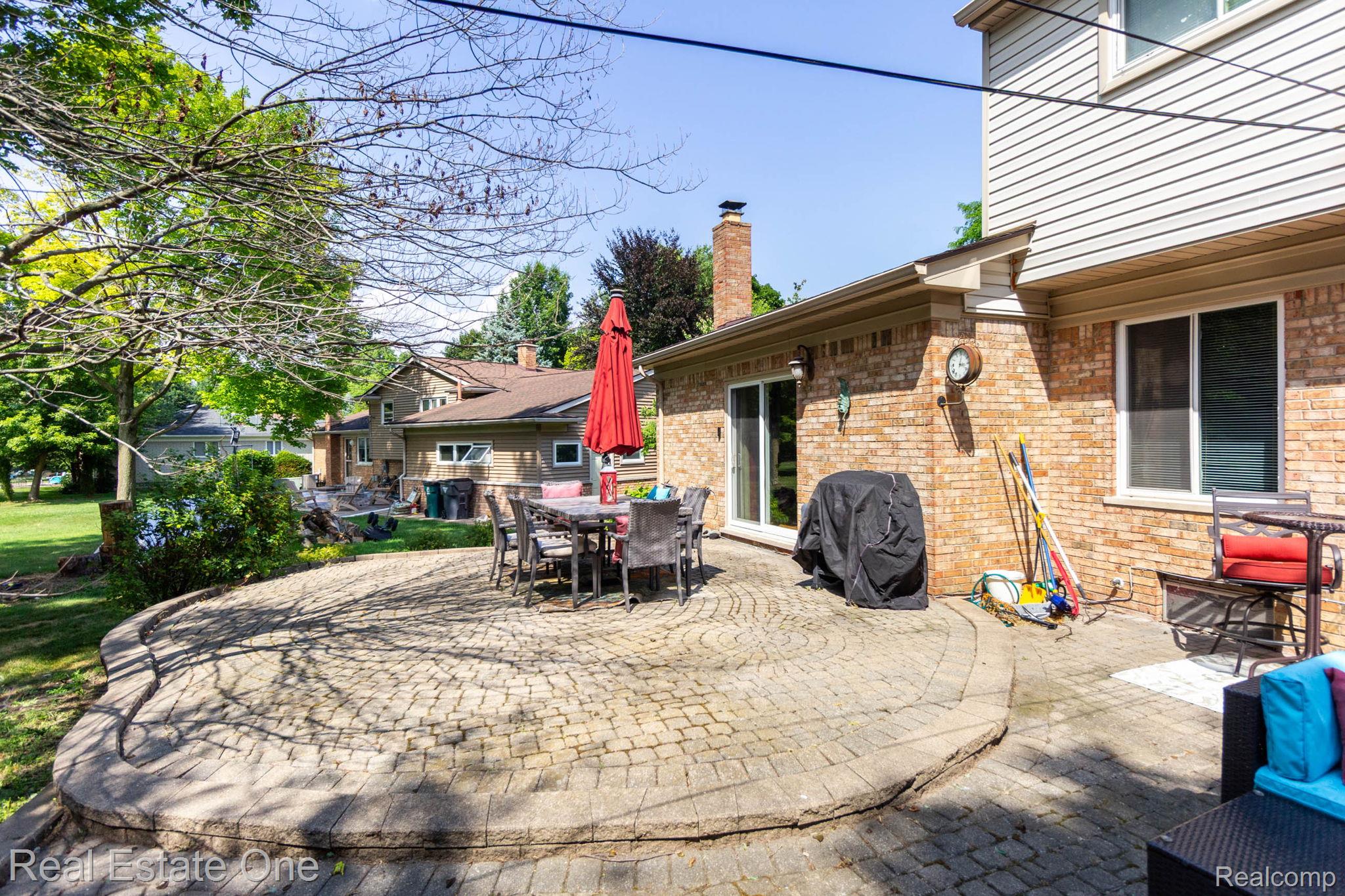 6011 Walker Drive