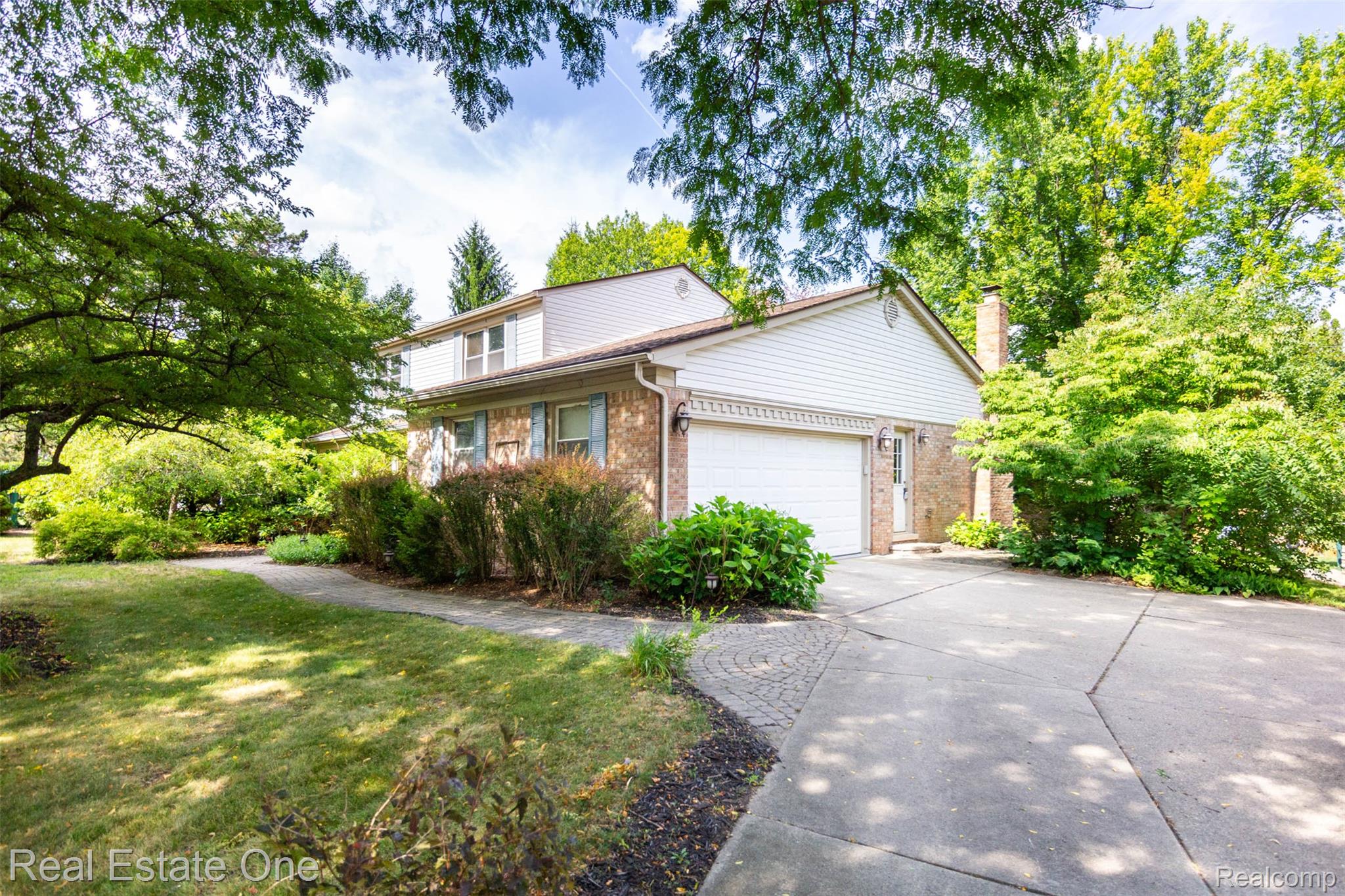 6011 Walker Drive