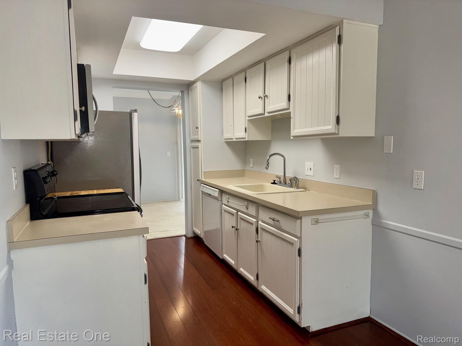 2963 Meadowbrook Drive