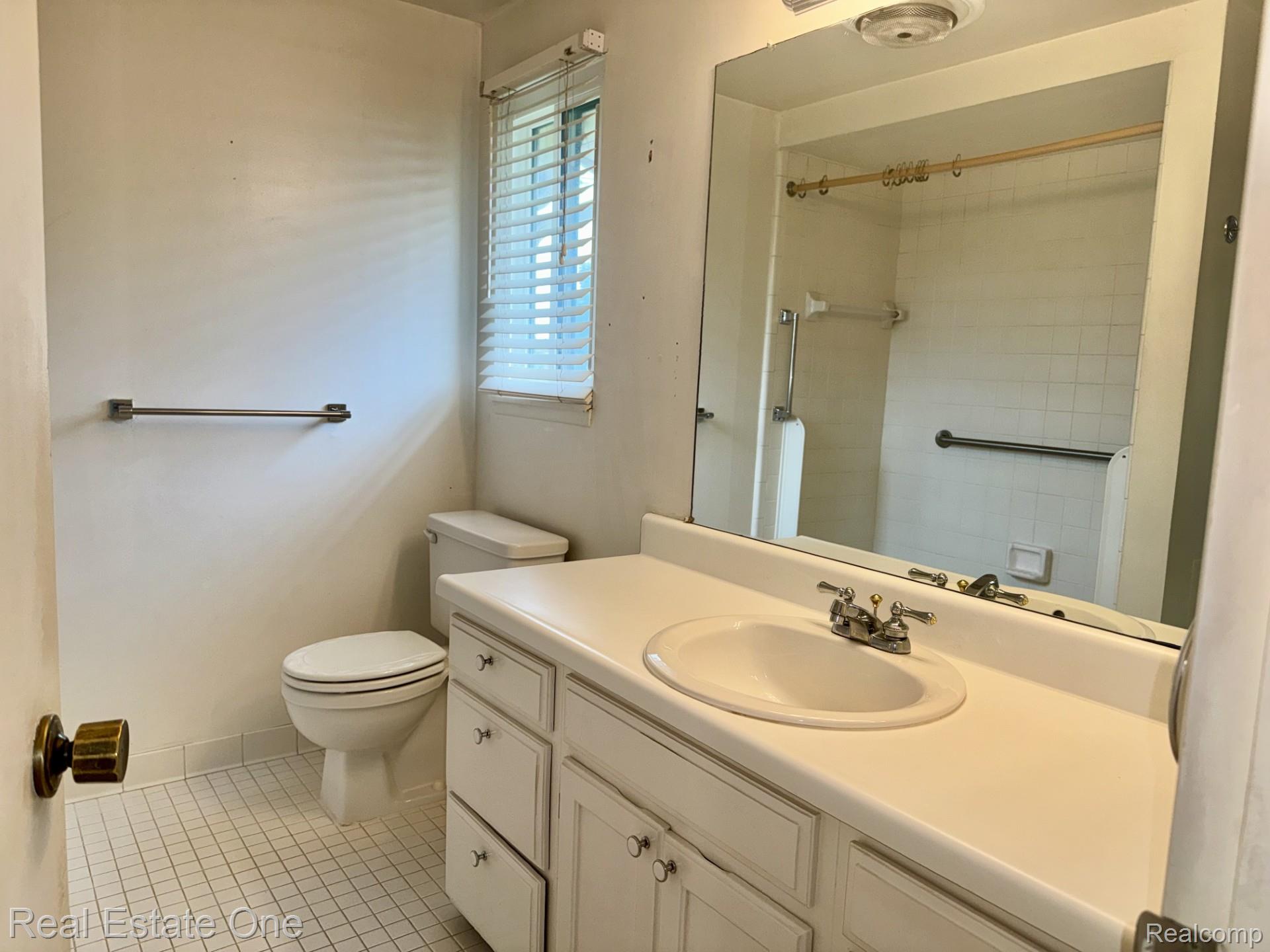 2963 Meadowbrook Drive
