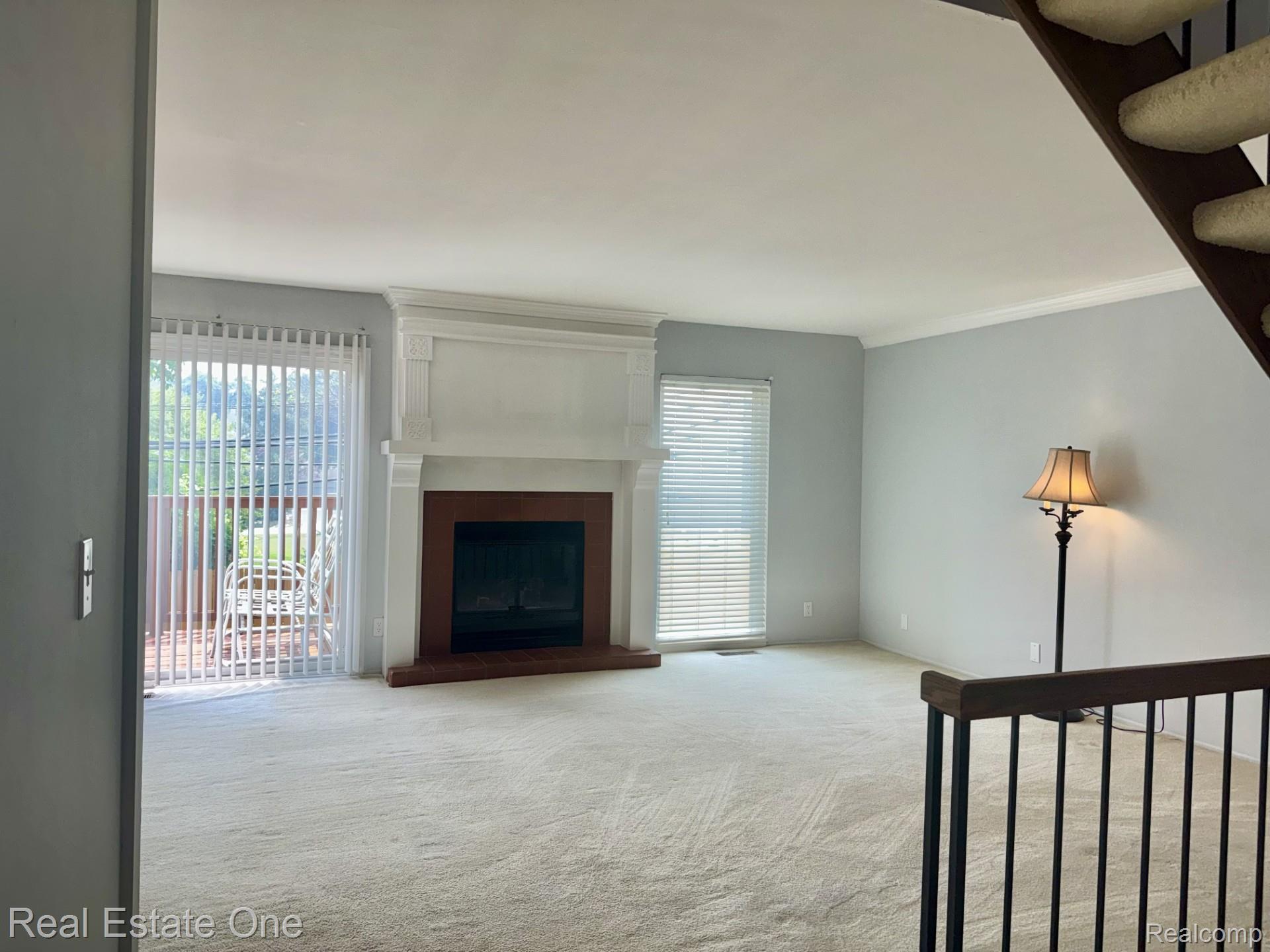 2963 Meadowbrook Drive