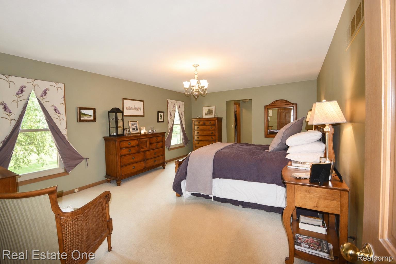 1370 Springwood Lane