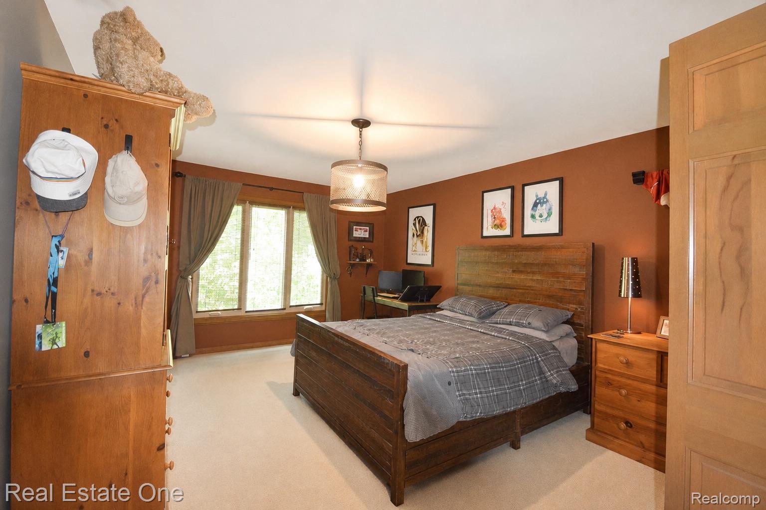 1370 Springwood Lane