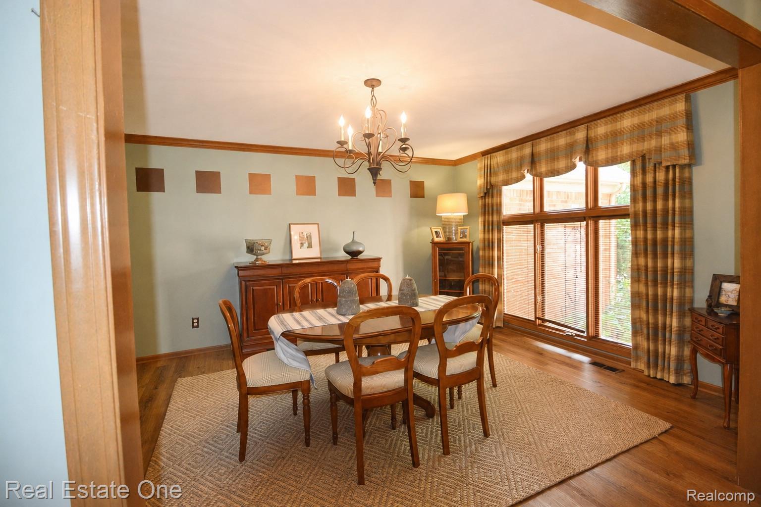 1370 Springwood Lane