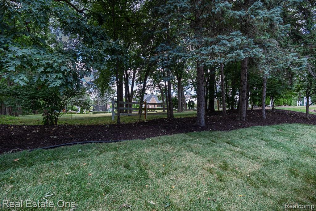 1816 Sudbury Court