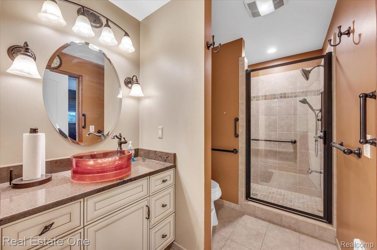 3753 Country View Drive
