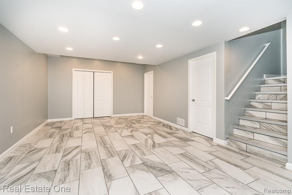 4176 Oak Arbor Court