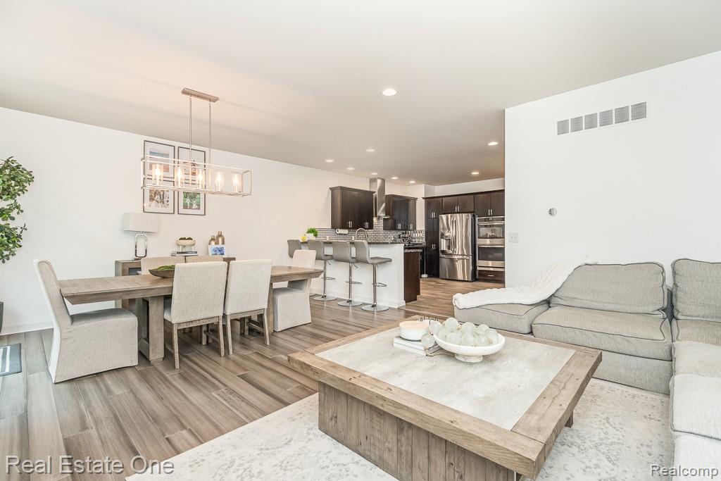 4176 Oak Arbor Court