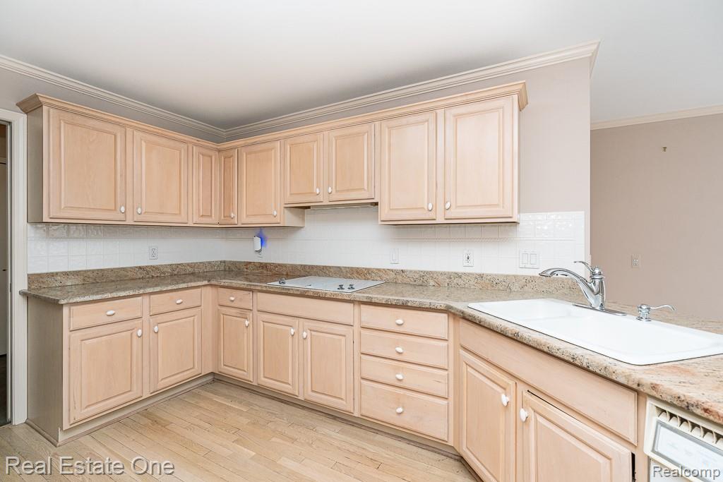 7383 SIMSBURY Drive