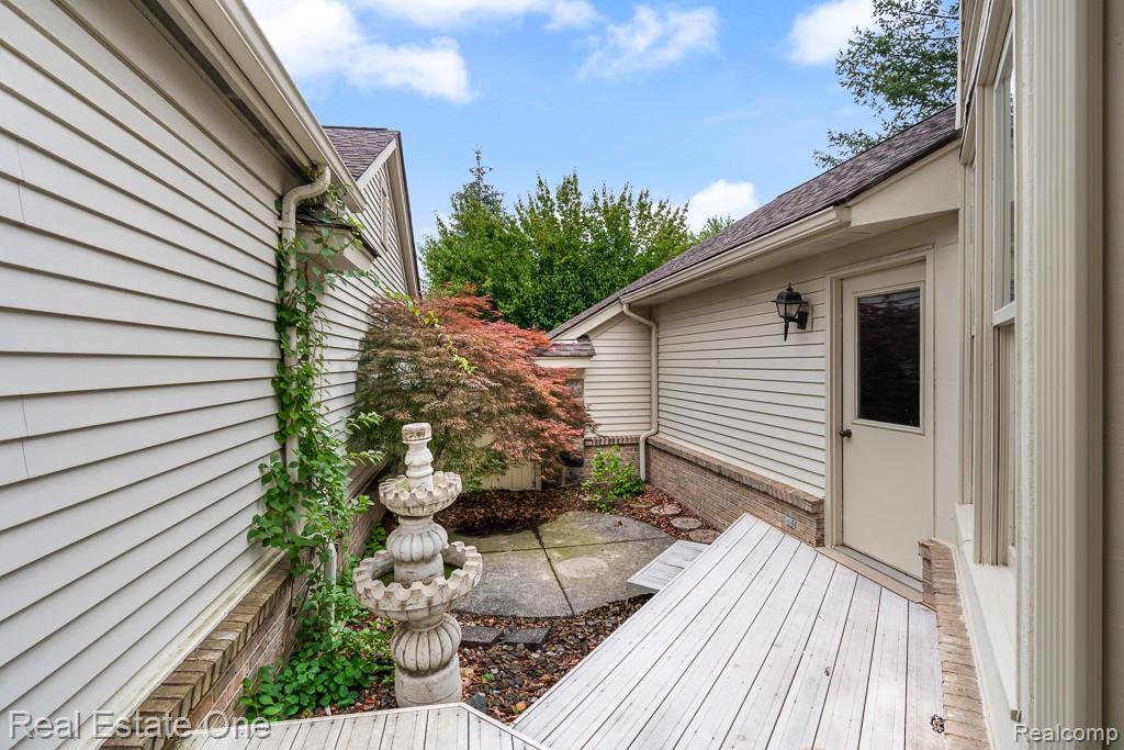 7383 SIMSBURY Drive